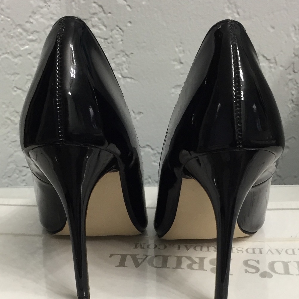 Size 6 1/2 never worn
